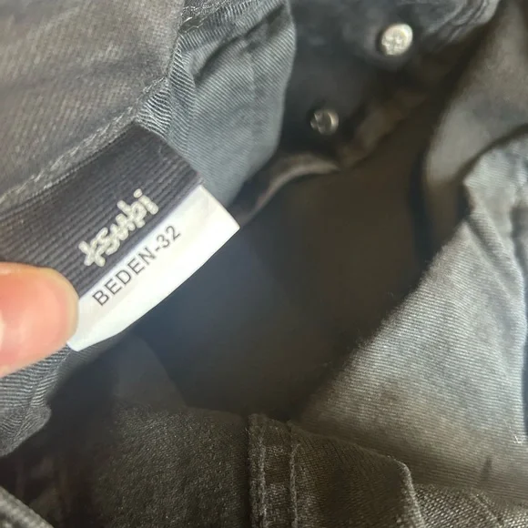 Ksubi Skinny Jeans
Brand New
Ships in 2-3 Days
Message me for any questions
SZ32 - Picture 4 of 4